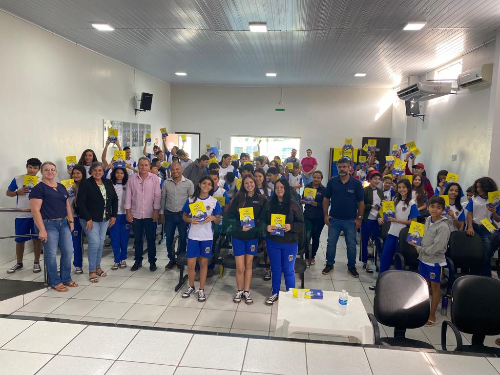 Câmara de Nova Santa Helena em parceria com a UVB e a Escola Municipal Monteiro dão início ao Projeto “Legislativo na Escola”