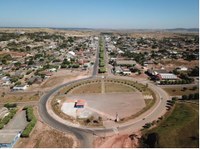 Presidente da Câmara de Nova Santa Helena pede construção de mais vagas de estacionamento ao longo do canteiro central da Avenida Brasil