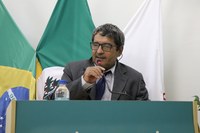 Vereador Roberto cobra melhorias e construção de cobertura na entrada da unidade de saúde de Nova Santa Helena