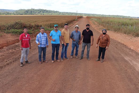 Vereadores de Nova Santa Helena fazem vistoria para conferir serviço de patrolamento e cascalhamento na Estrada Cruzeiro